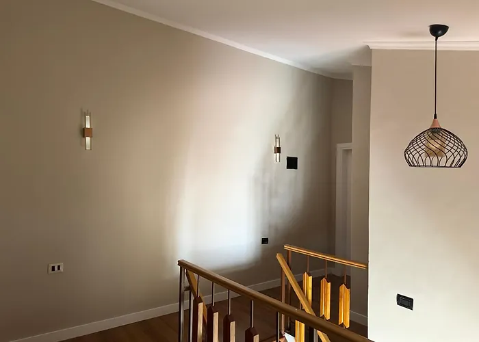 アパート Golden Dublex ティラナ