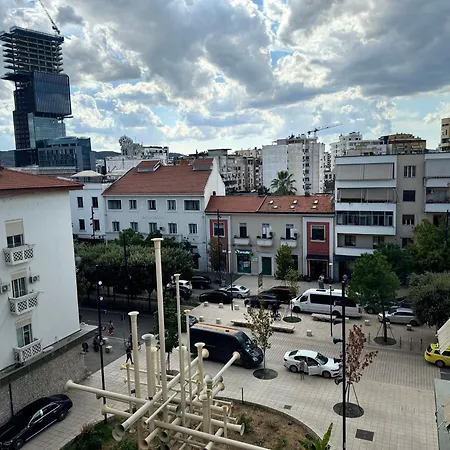 Golden Dublex Appartement Tirana
